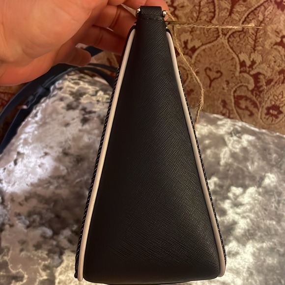 Kate Spade Crossbody - Picture 5 of 9